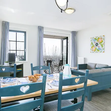 Roompot Marinapark 3* فولُندام