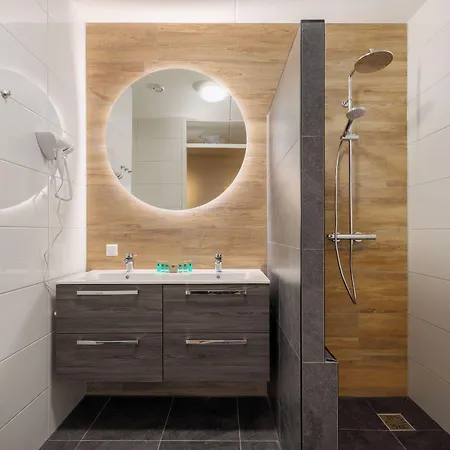 Aldeamento Turístico Roompot Marinapark Volendam