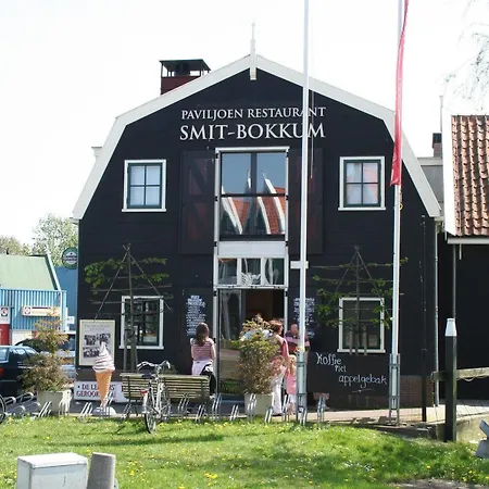 Roompot Marinapark 3* Volendam