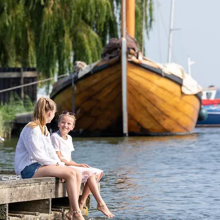 Aldeamento Turístico Roompot Marinapark Volendam