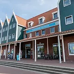 Holiday park Roompot Marinapark Volendam
