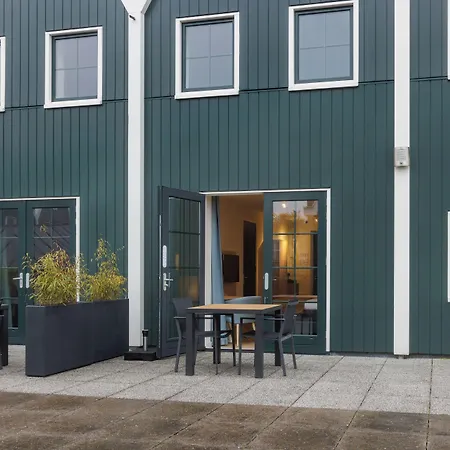 Vakantiepark Roompot Marinapark 3*