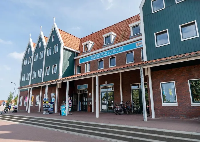 Vakantiepark Roompot Marinapark Volendam